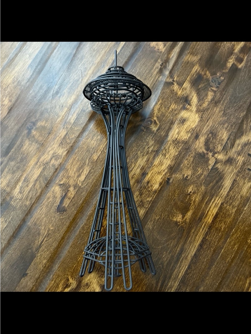 VINTAGE MID-CENTURY MODERN SEATTLE SPACE NEEDLE WIRE ART SCULPTURE//BRONZE TONED - Picture 7 of 7